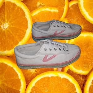 Tretorn White‎ with Pink Trim Sneakers Size 6